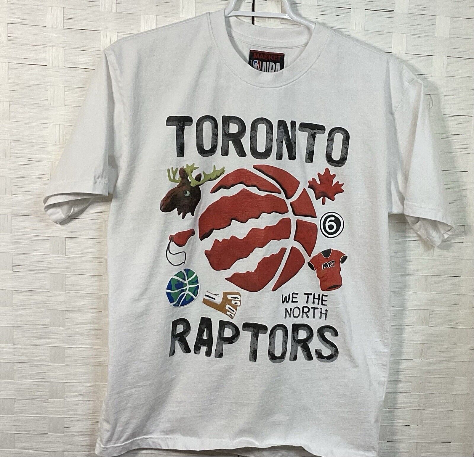 Chinatown Market x Toronto Raptors T Shirt - Medium