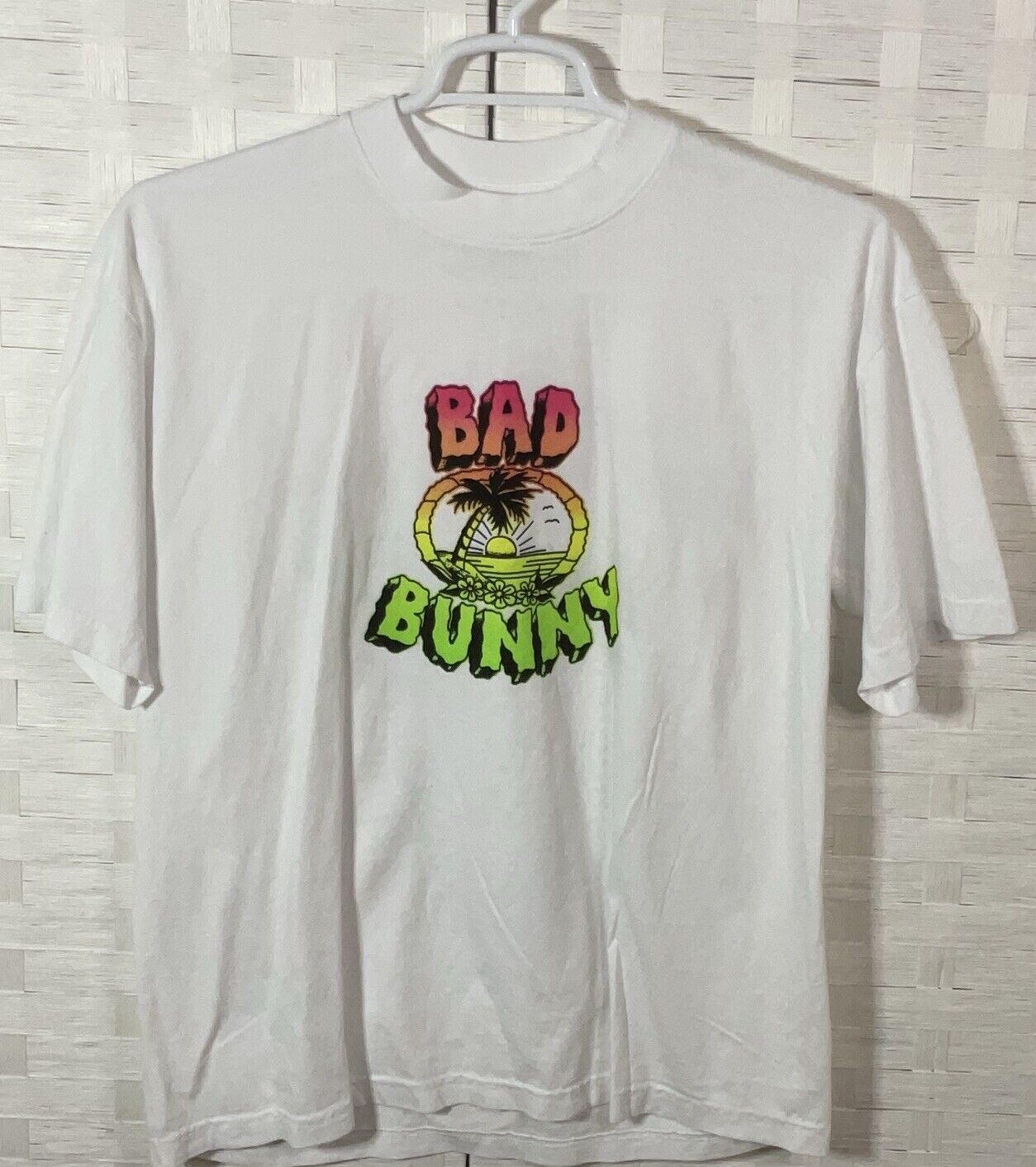 Bad Bunny 2022 Un Verano Sin Ti  Tour Reggaeton Official Merch T Shirt Size L