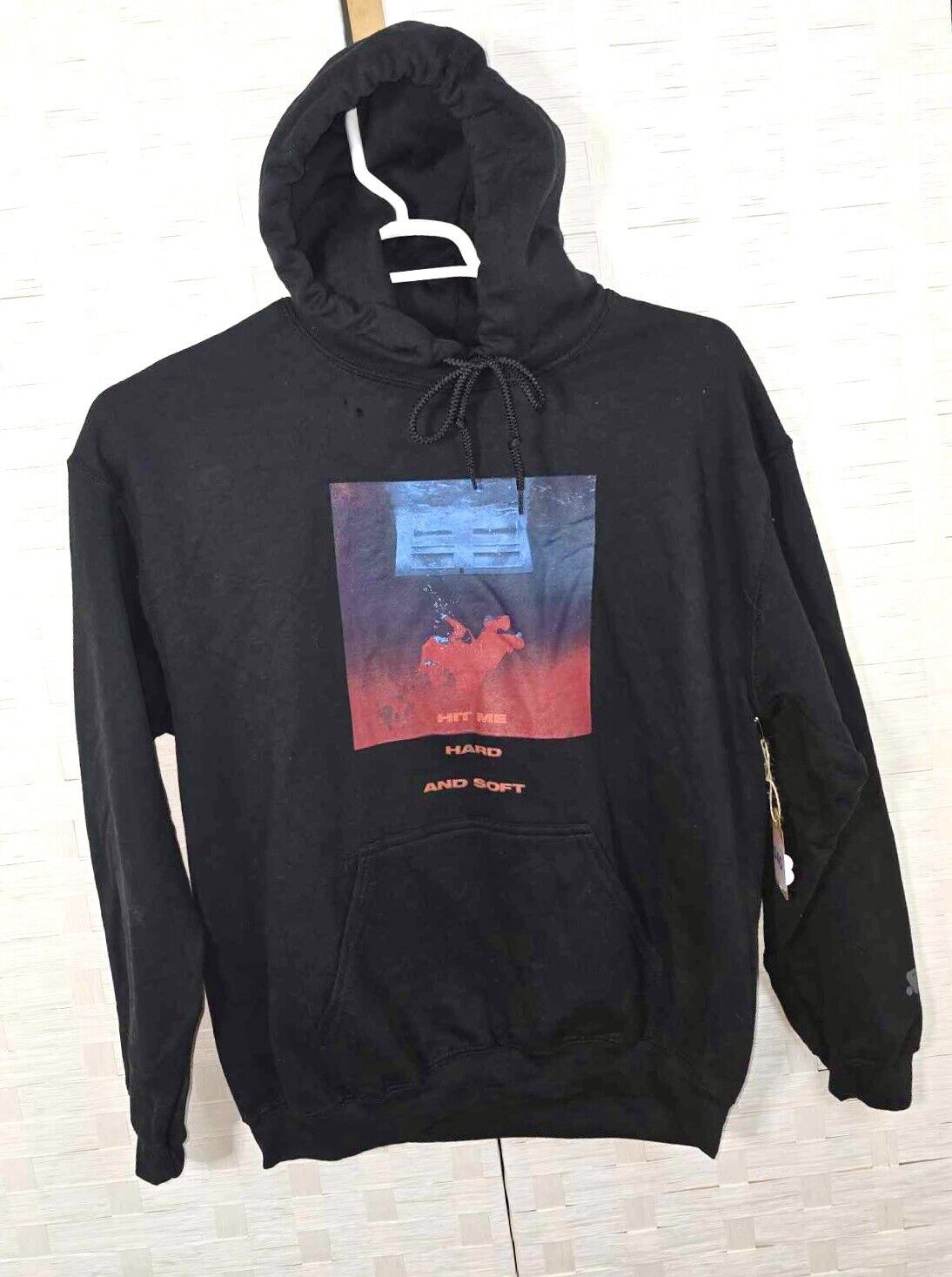 Billie Eilish Hoodie Sweatshirt Pullover M NWT UO Exclusive