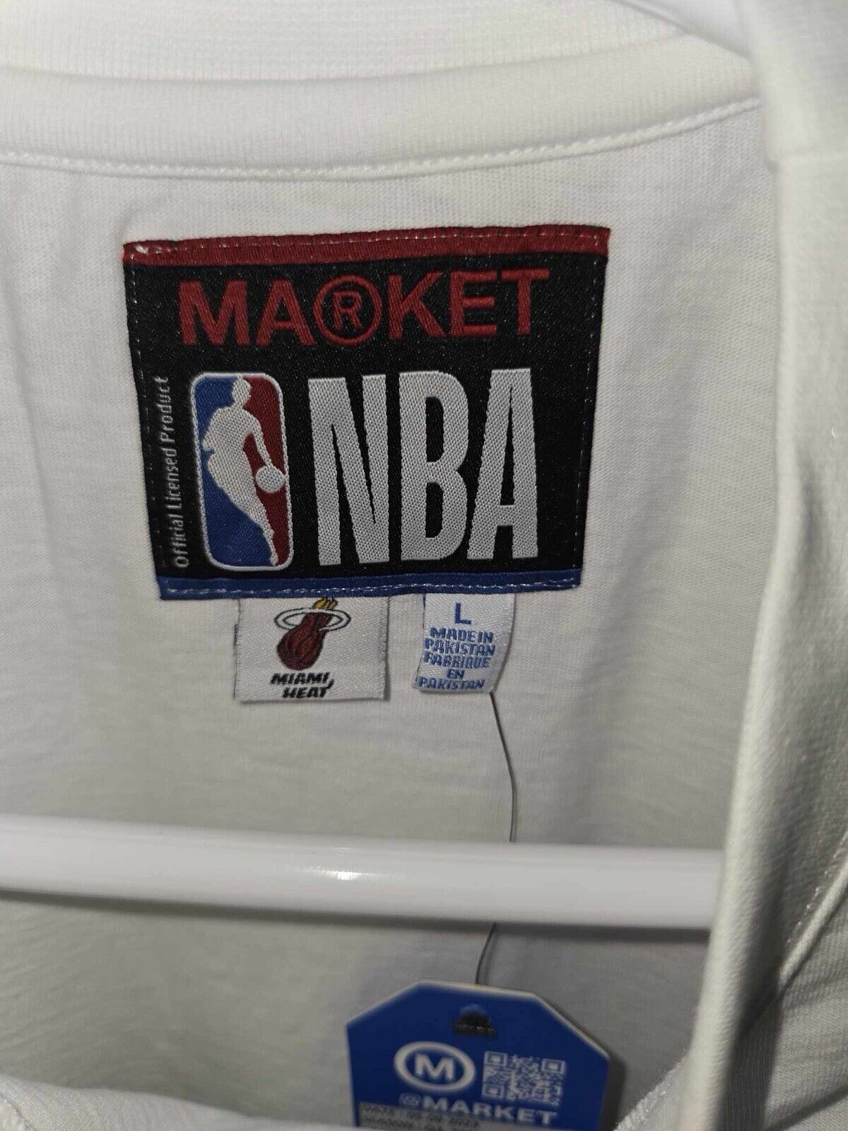 Chinatown Market x Toronto Raptors T Shirt - Medium